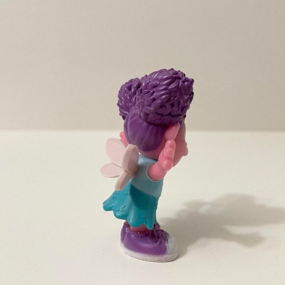 Sesame Street Abby Cadabby Mini Figure with Wings 3 Inch Toy Flowers - Picture 4 of 14